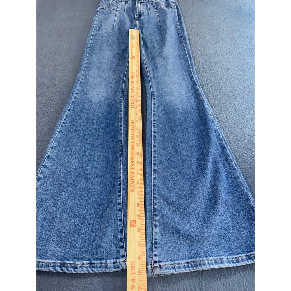 We The Free Free People High Rise Flare Jeans Light Wash Size 27 Bell Bottoms - Picture 3 of 8